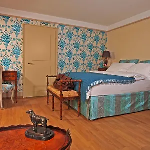 מלון Townhouse Boutique