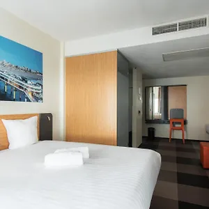 easyhotel-the-hague-scheveningen-beach.thehaguehotels.net/