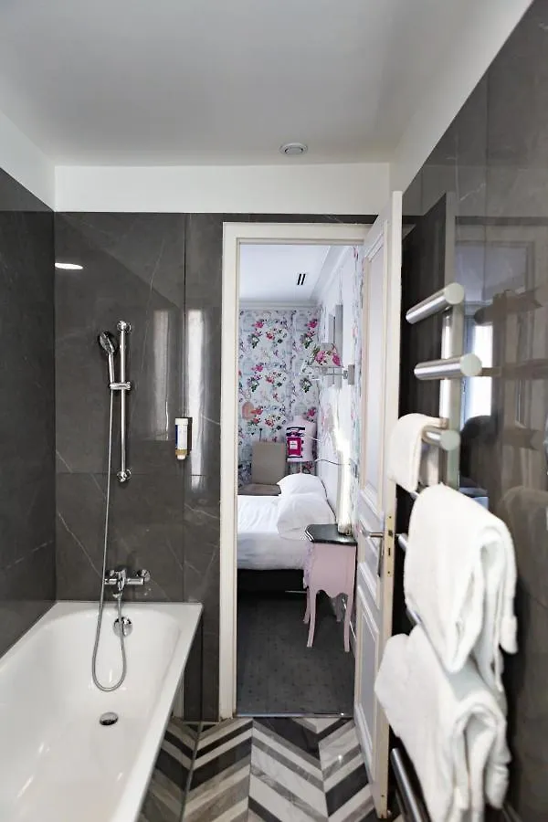 פריז Hotel Bonaparte